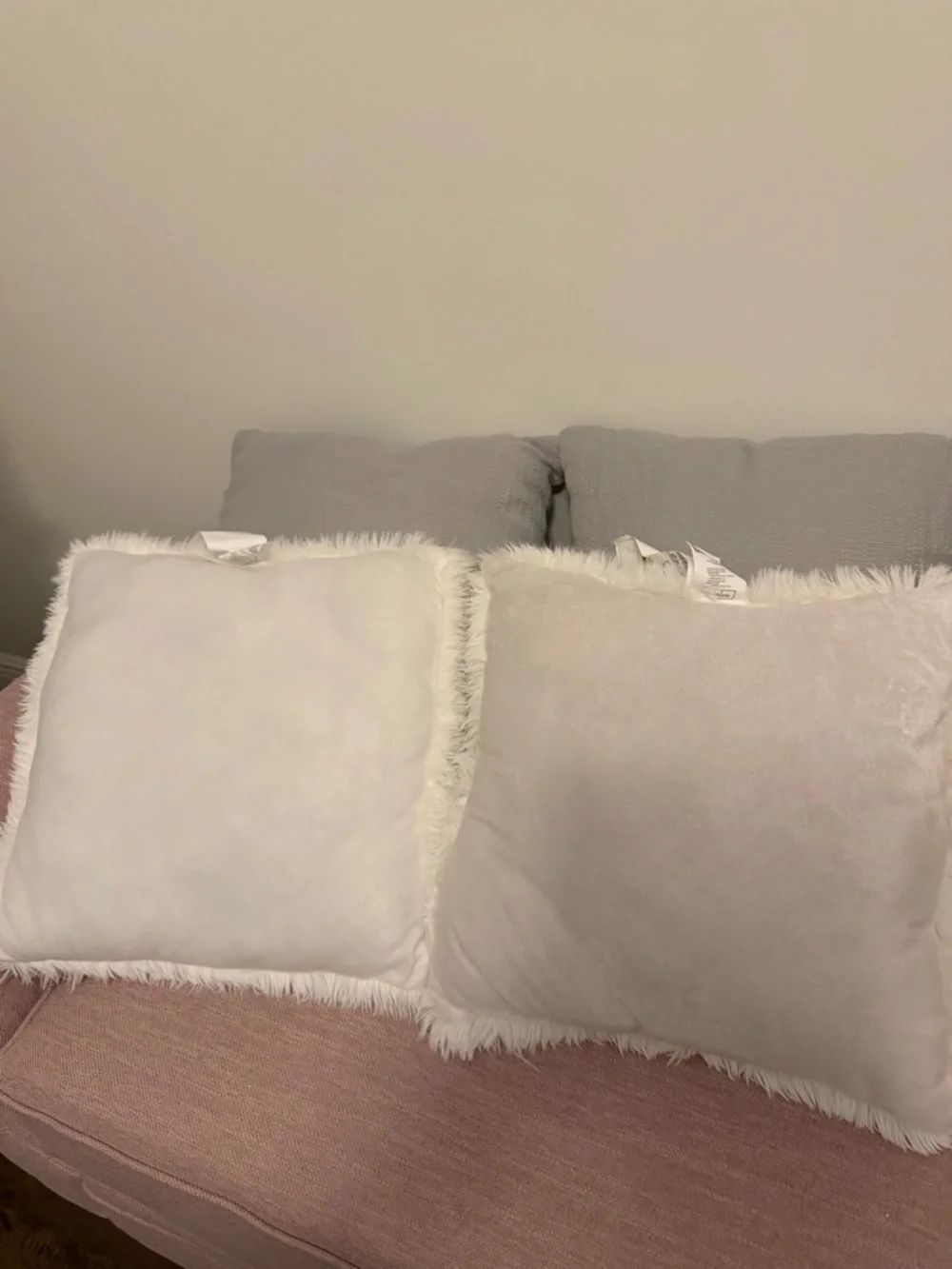 Soft Faux Fur and Woven Decorative Pillow Set - white & Gray
